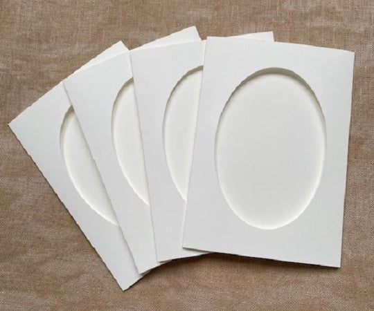 Aperture Card - Antique White, Oval 12.5cm x 18cm
