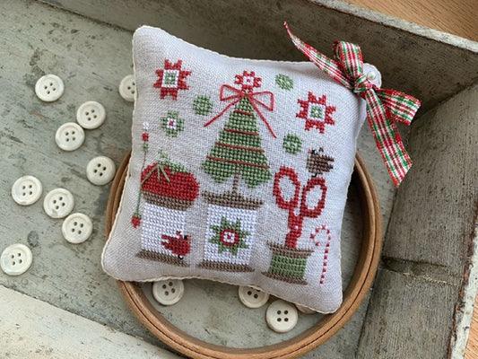 Christmas Spools Pinkeep - Stitches By Ethel