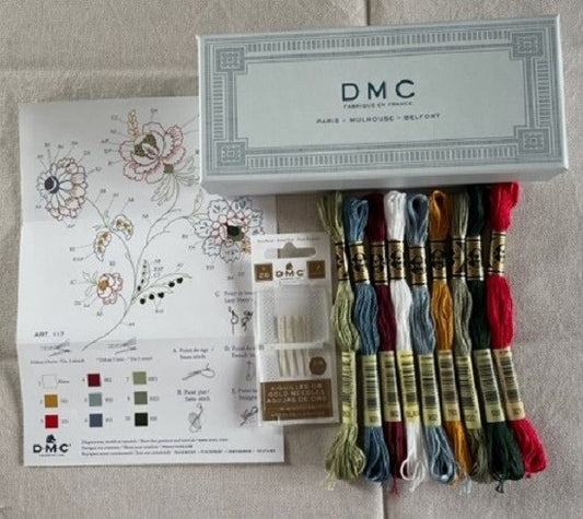 DMC Vintage Box - with Threads & Pattern